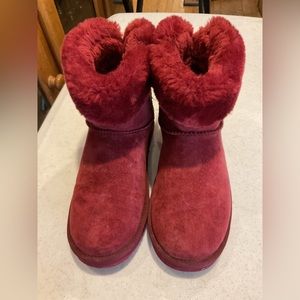 Lamo Women’s Red Shortie Boots Sz 8
